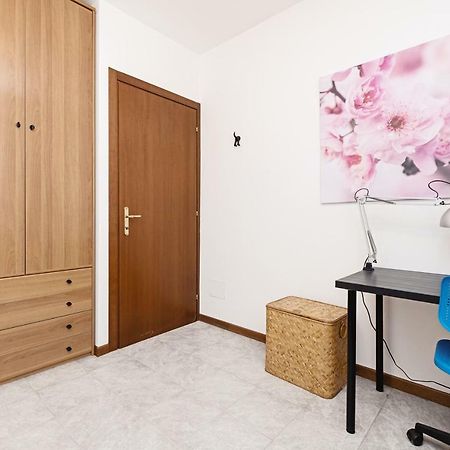 Colourful Flat Borgo Roma Apartamento Verona Exterior foto